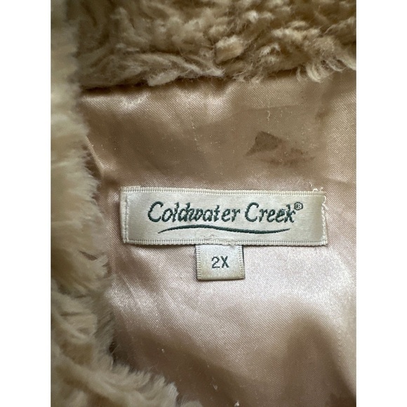 Coldwater Creek Faux Fur Zip Up Vest - Picture 6 of 9